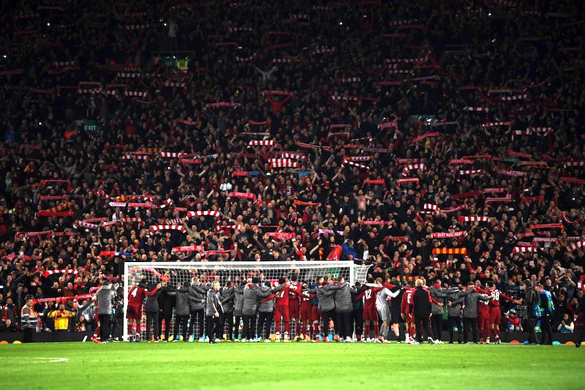 anfield_kop_lfc_4_v_0_barca_2018-19.thum