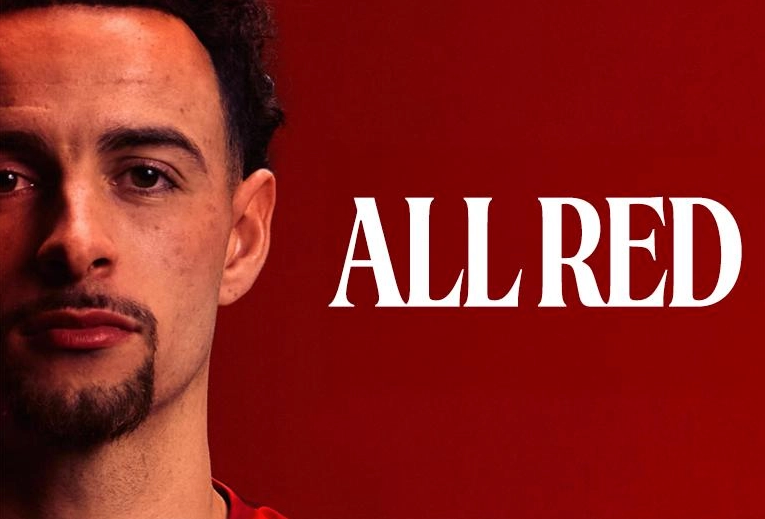 all red curtis jones lfc.png